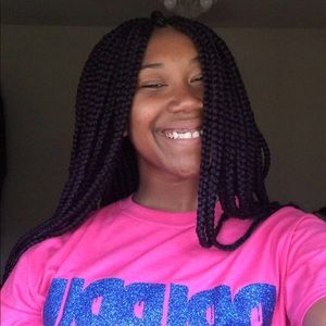 Meet your Posher, Laila